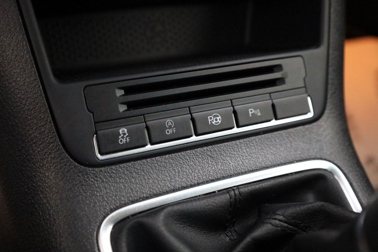 Fahrzeugabbildung Volkswagen Tiguan Trend & Fun BMT SH,PDC,8 fach bereieft