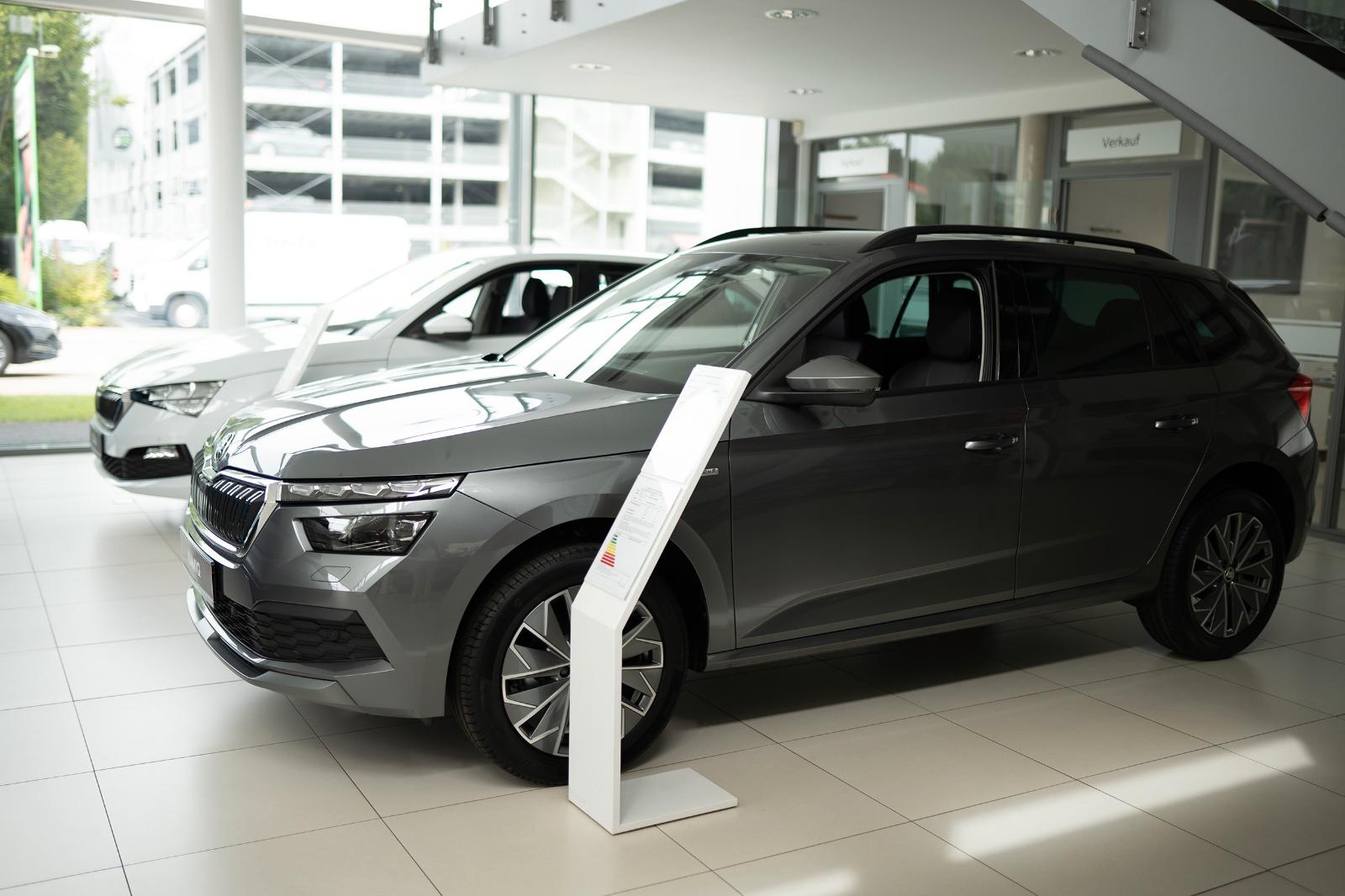 showroom-image-main