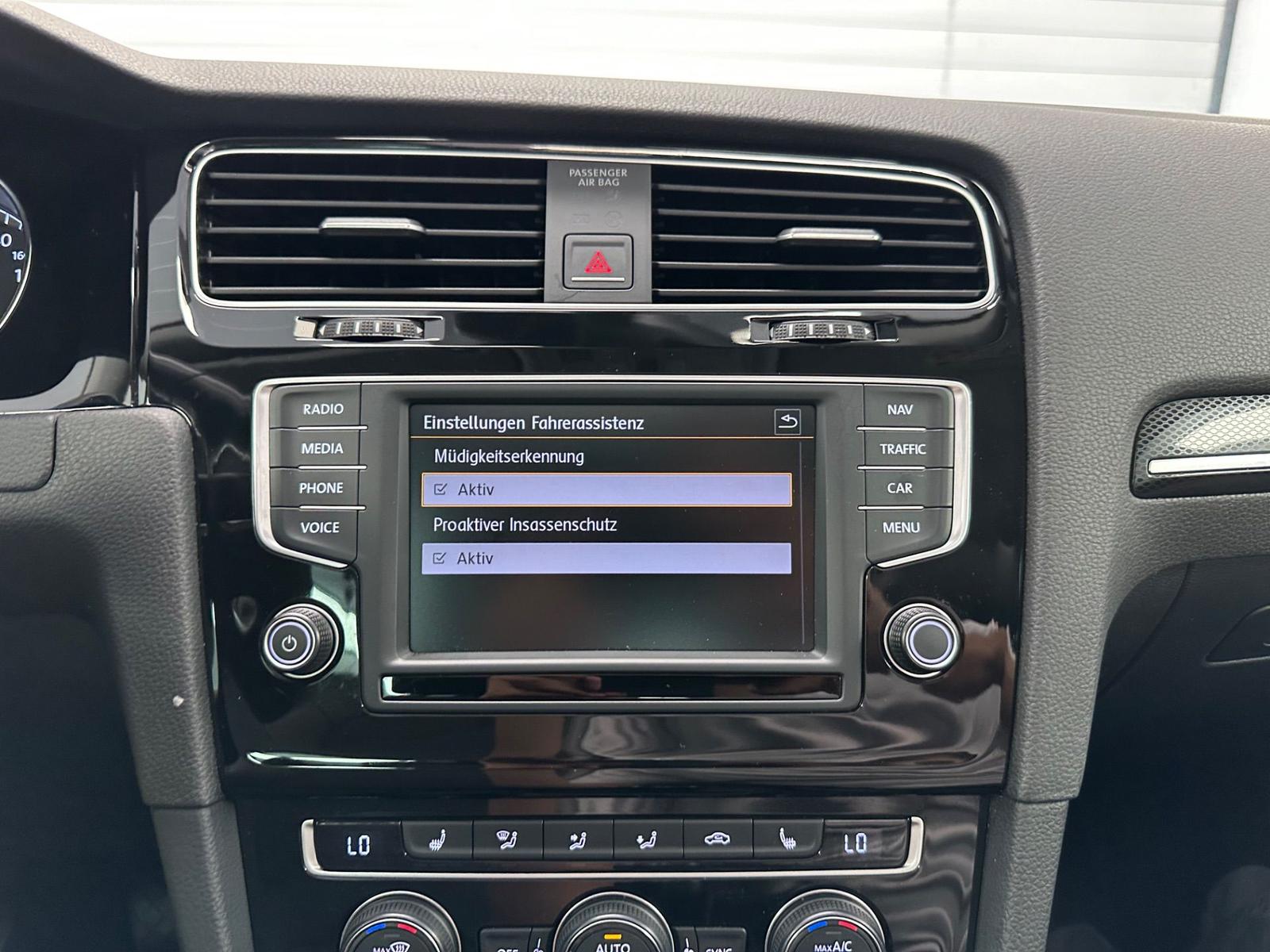 Volkswagen Golf VII Variant 1.4 TSI Highline Kamera Pano 