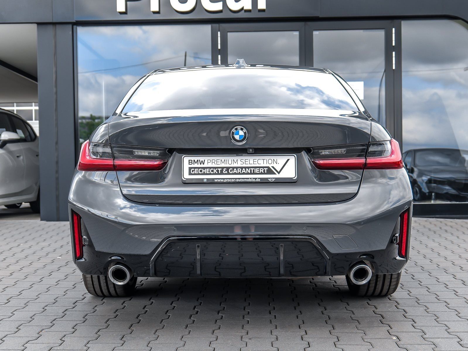 BMW 330 - Bild 11