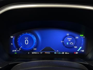 Ford Kuga - 12