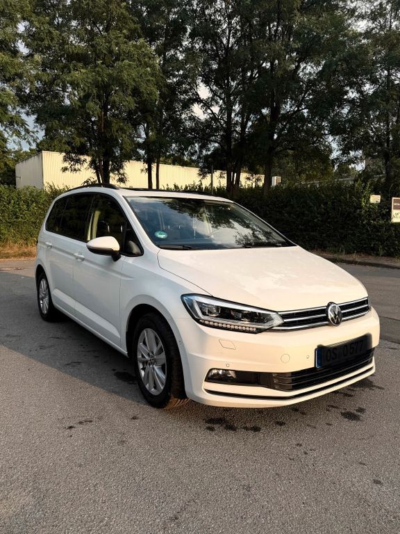Image of Volkswagen Touran