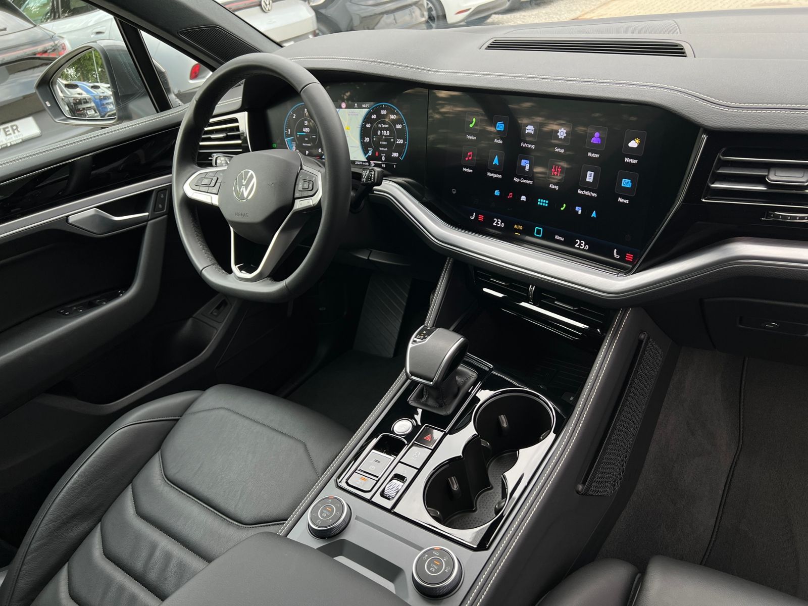 Fahrzeugabbildung Volkswagen Touareg 3.0 TDI 4MOTION *AHK,Luft,Leder,ACC,Kame