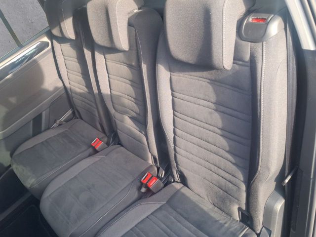 Touran Highline 1.5 TSI 7 Sitze - Navi LED Klima