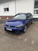 Volkswagen Golf 2.0 TSI DSG 4MOTION R Variant R - Volkswagen Golf mit Benzin-Antrieb: Kombi, 2.0