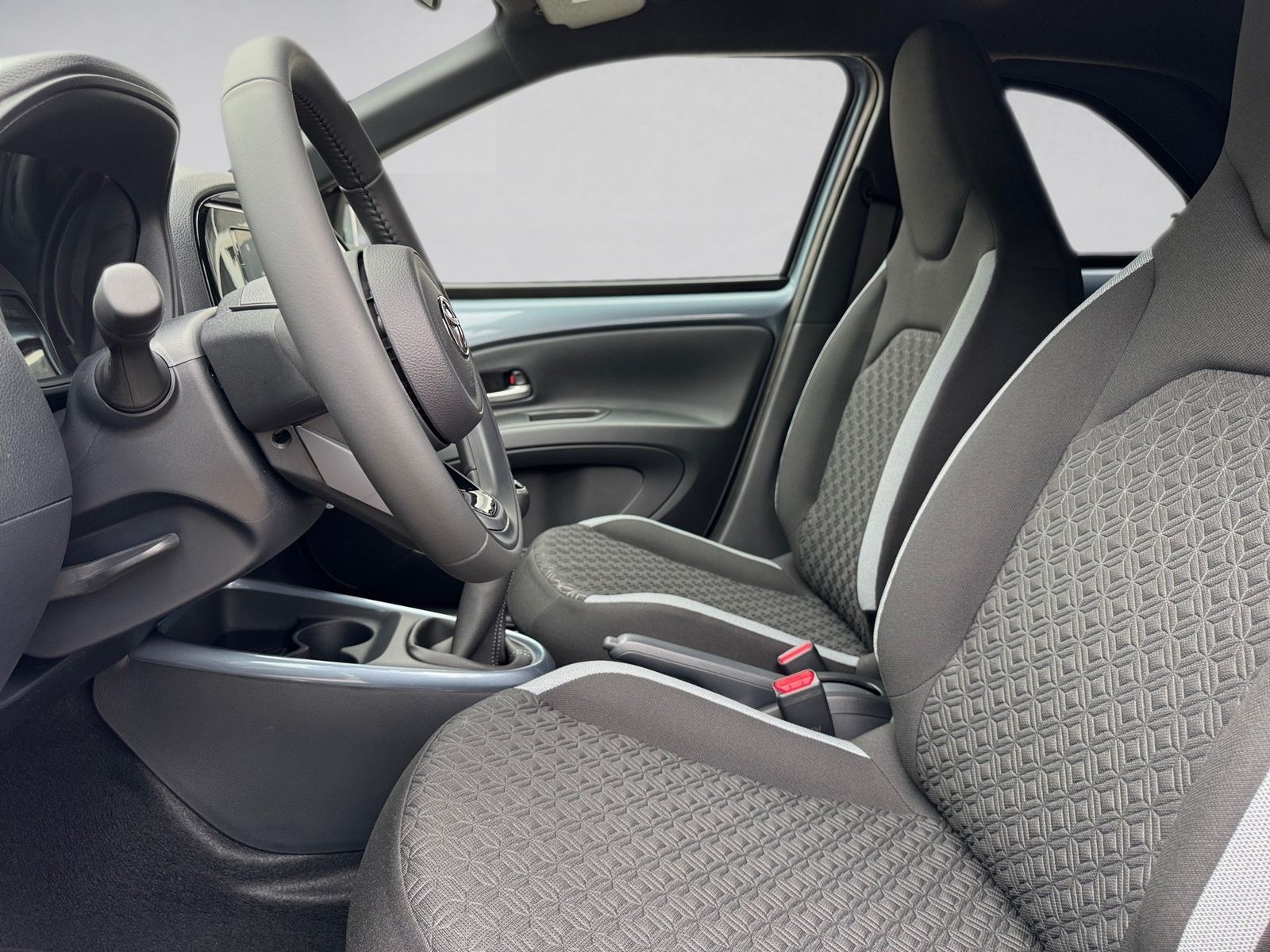 Fahrzeugabbildung Toyota Aygo X 1.0 Teamplayer Navi,SHZ,SoundSys,ACC,Kam.
