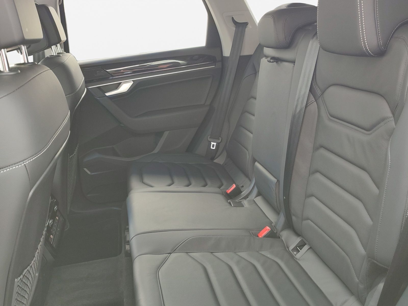 Volkswagen Touareg - Bild 17