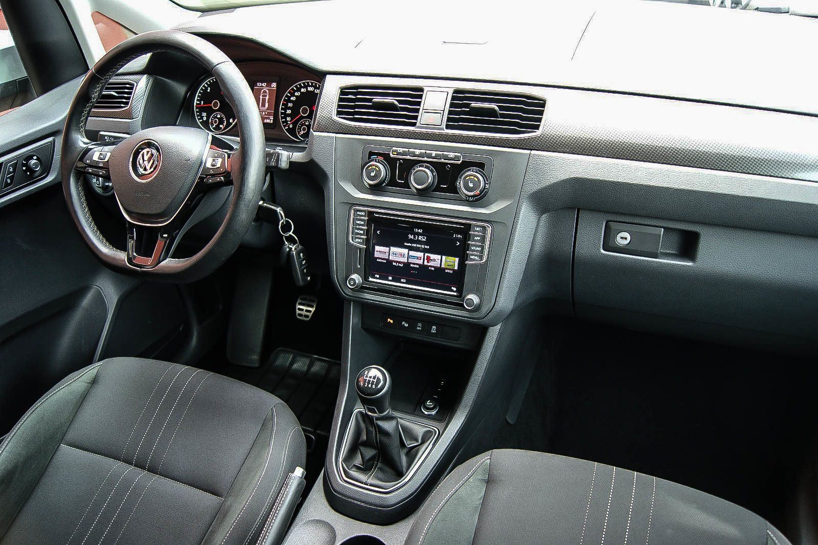 Fahrzeugabbildung Volkswagen Caddy 2.0 TDI 4MOTION Alltrack Bi-XENON PLA Allt