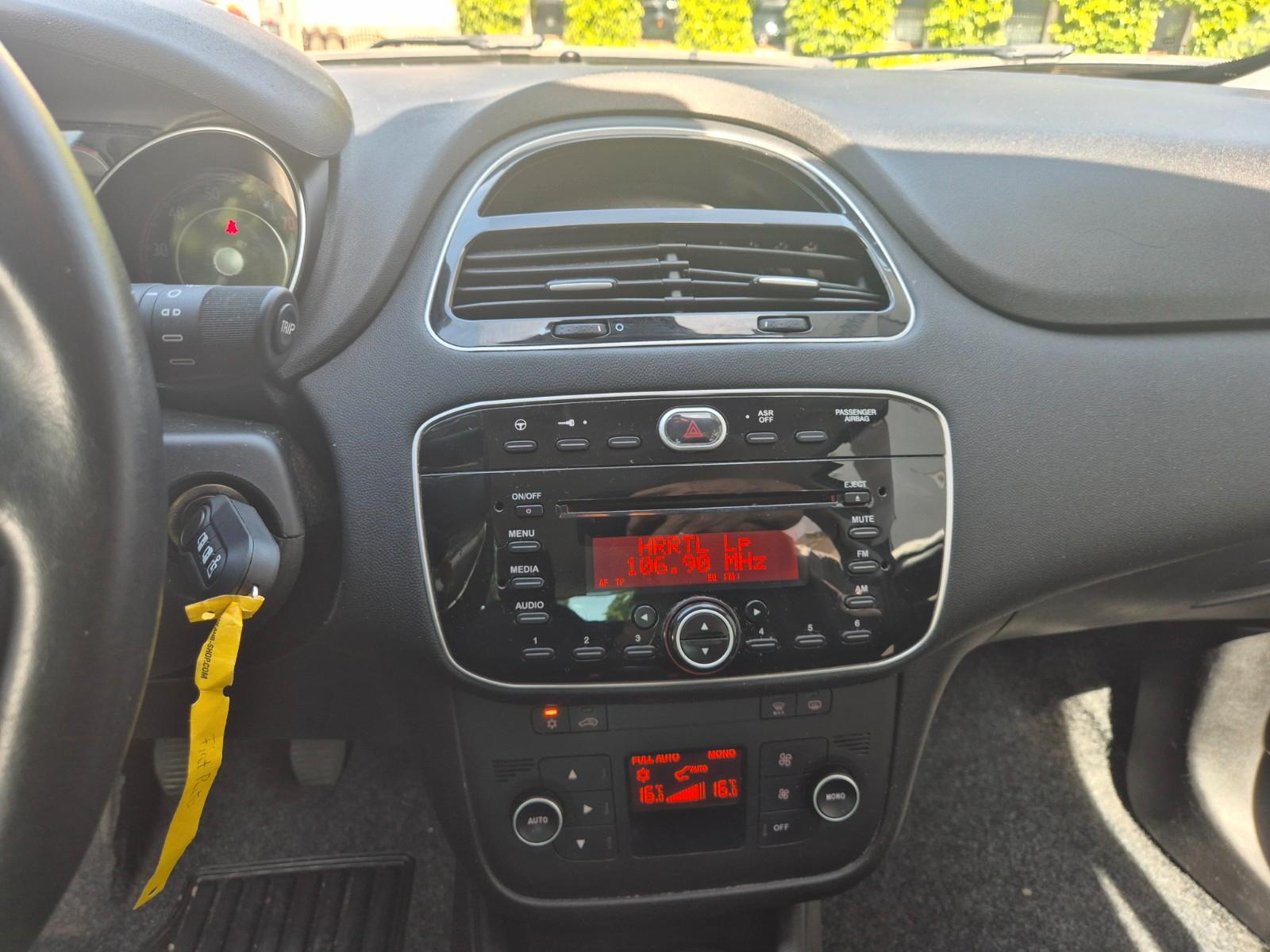 Fiat Punto 1.2 Lounge,Navi,Klimaaut,TÜV neu
