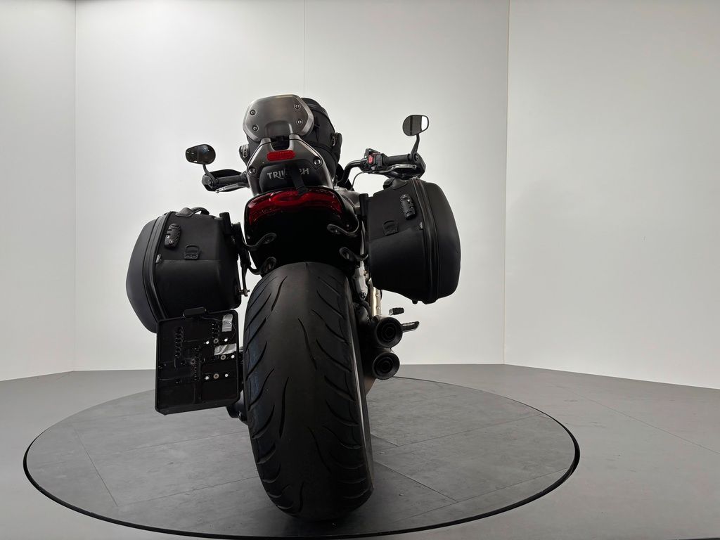 Fahrzeugabbildung Triumph ROCKET 3 GT *SEITL. KZH *TOP-ZUSTAND *2. HAND