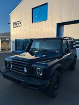 INEOS Grenadier Station Wagon Trialmaster Edition - blaue INEOS Grenadier