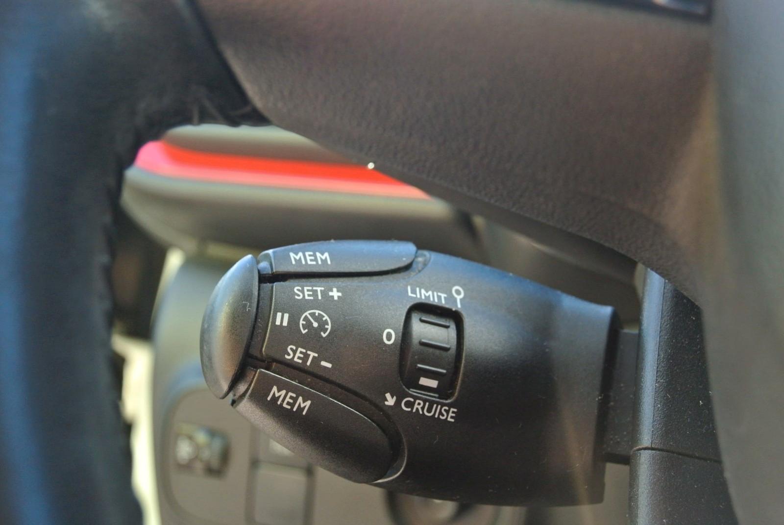 Citroën C3 Shine,Garantie,Automatik,Zahnriemen NEU