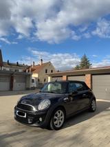 MINI Cooper S Cabrio Cooper S - MINI Cooper S Cabrio mit Panoramadach