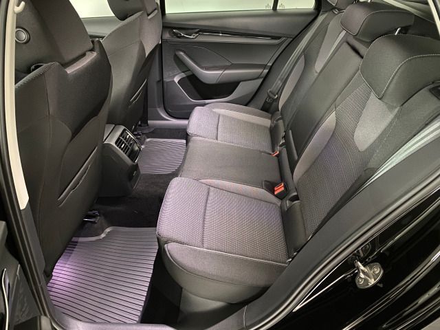 Octavia IV Combi Ambition 1.5 TSI e-Tec DSG AHK+
