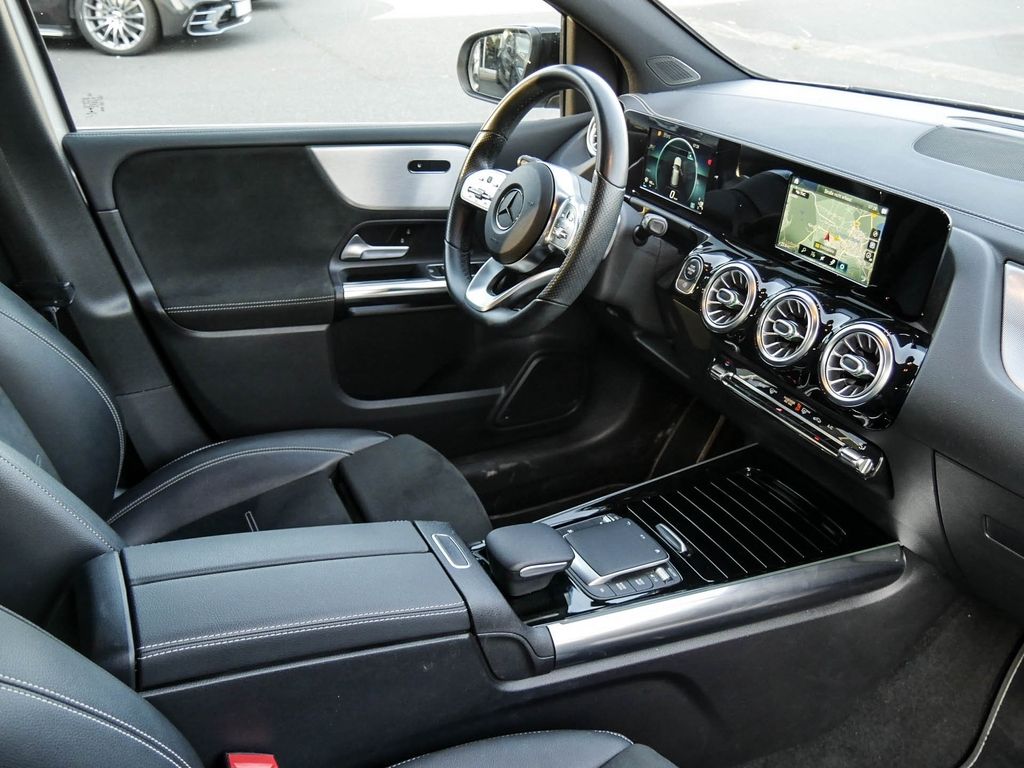 Mercedes-Benz B 200 d 4M |Edition|AMG|NIGHT|DISTR|LED|NAVI|AHK