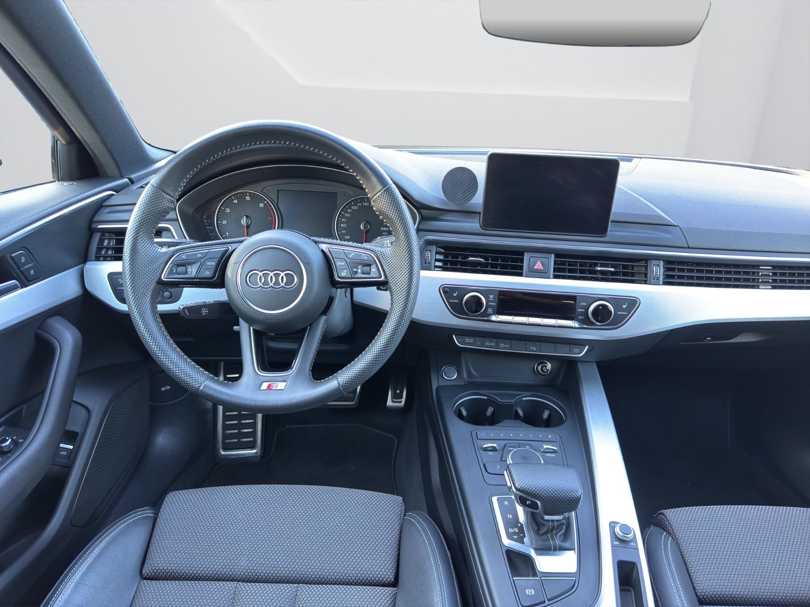 Fahrzeugabbildung Audi A4 Avant 40 TFSI sport*2.Hand*TÜV*Neu