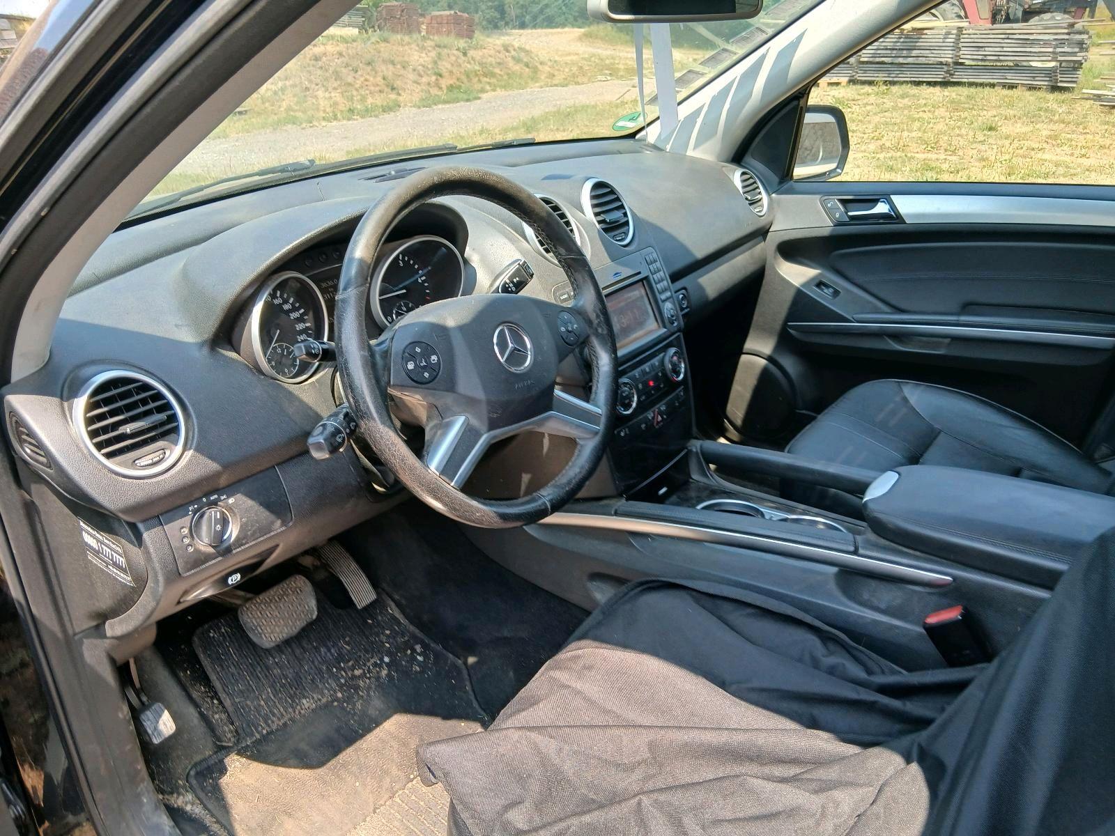 Mercedes-Benz ML350 2009 — photo 15