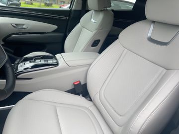 Fahrzeugabbildung Hyundai TUCSON HEV 1.6 T-GDi 2WD PRIME Leder Krell Navi