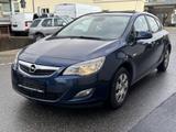Opel Astra J 1.6 Edition nur Export / Wiederverkäufer - Opel Astra aus 2010: 1.6