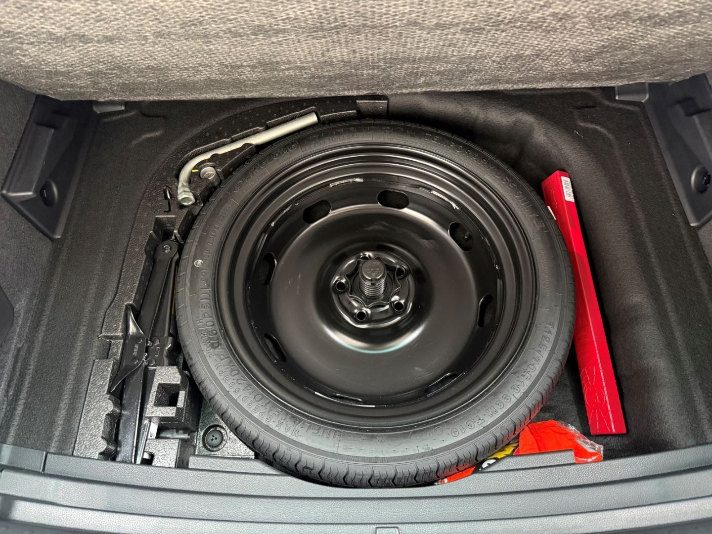 SEAT Ateca FR AHK-klappbar Navi Digitales Cockpit LED - Image 27