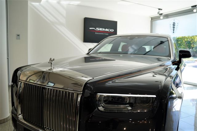 Rolls-Royce Phantom/EWB/Two-Tone/Full!