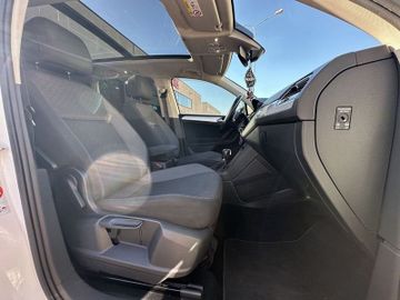 Volkswagen Tiguan - 11