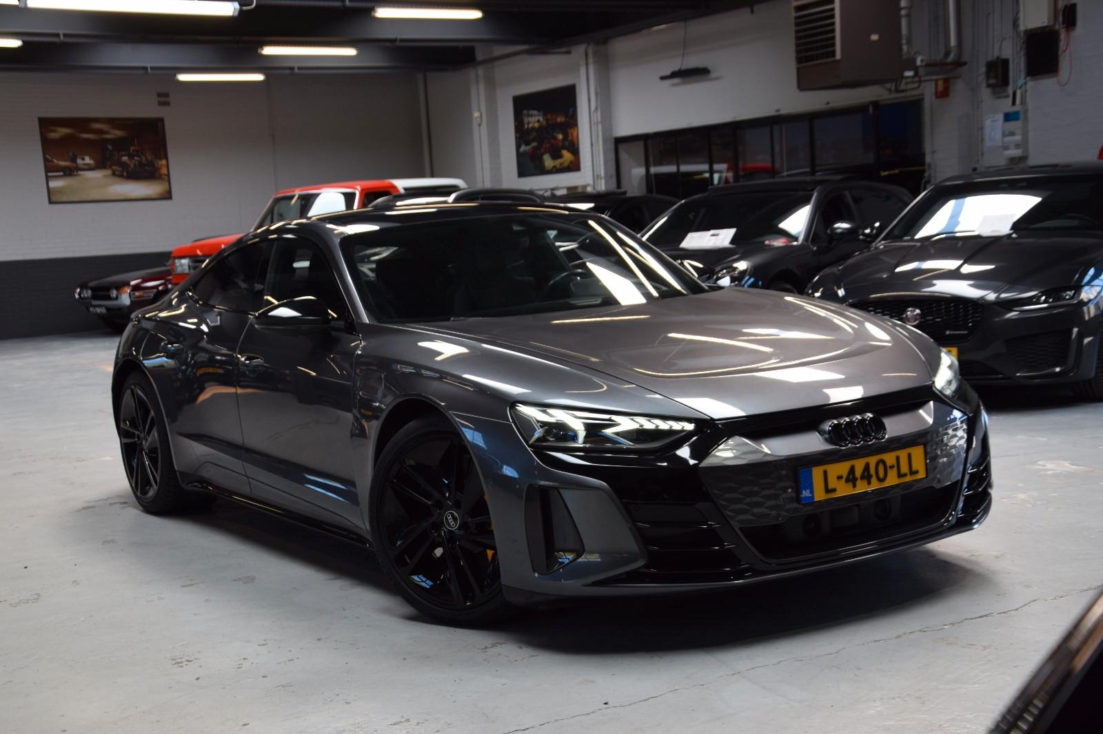 Audi e-tron GT RS 95kw 600 ps Edition One NEU 197000,