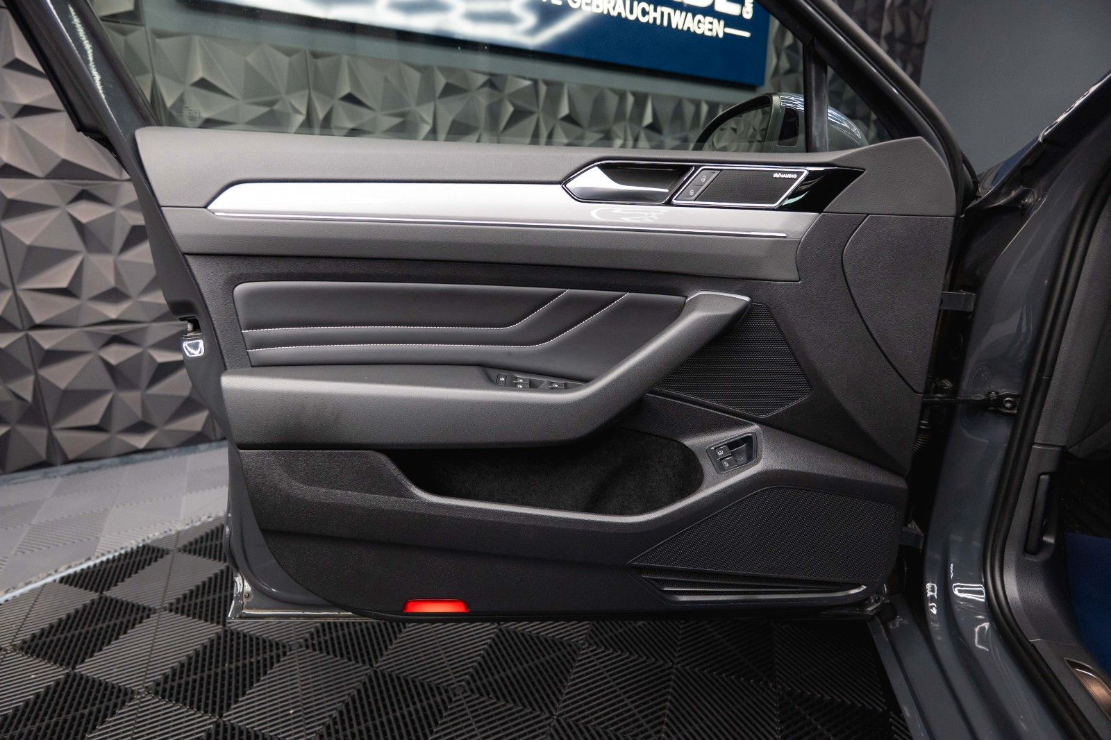 Fahrzeugabbildung Volkswagen Passat Variant GTE PlugIn Hybrid *LED*Kamera*19%