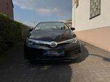 Toyota Auris Cool - Toyota Auris Cool mit Benzin-Antrieb