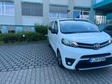 Toyota Proace (Verso) 2,0-l-D-4D 130kW L2 Executive... - gebrauchte Toyota Proace (Verso) aus dem Jahr 2019