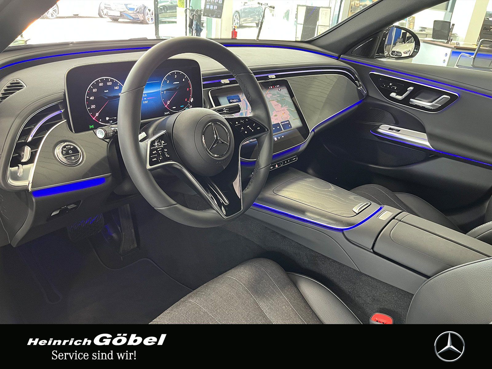 Fahrzeugabbildung Mercedes-Benz E 220 d T AVANTGARDE+FAHR-ASSIST+360°+DIGITAL.L