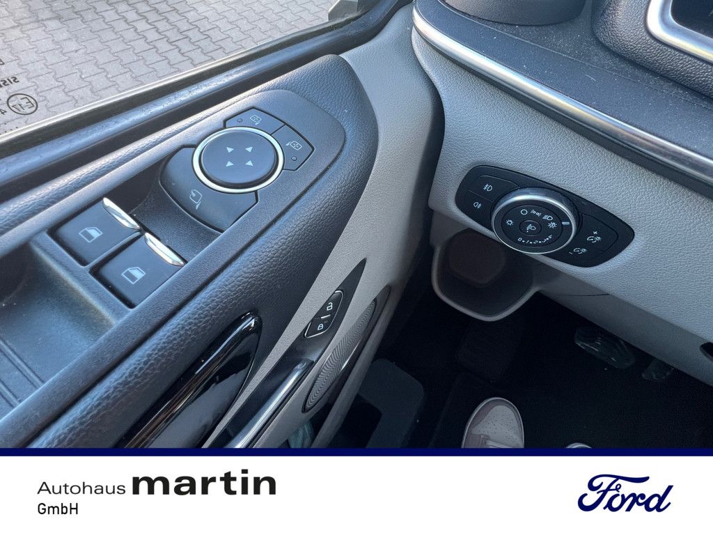 Fahrzeugabbildung Ford Tourneo Custom L1 Titanium X ACC XENON NAVI SHZ