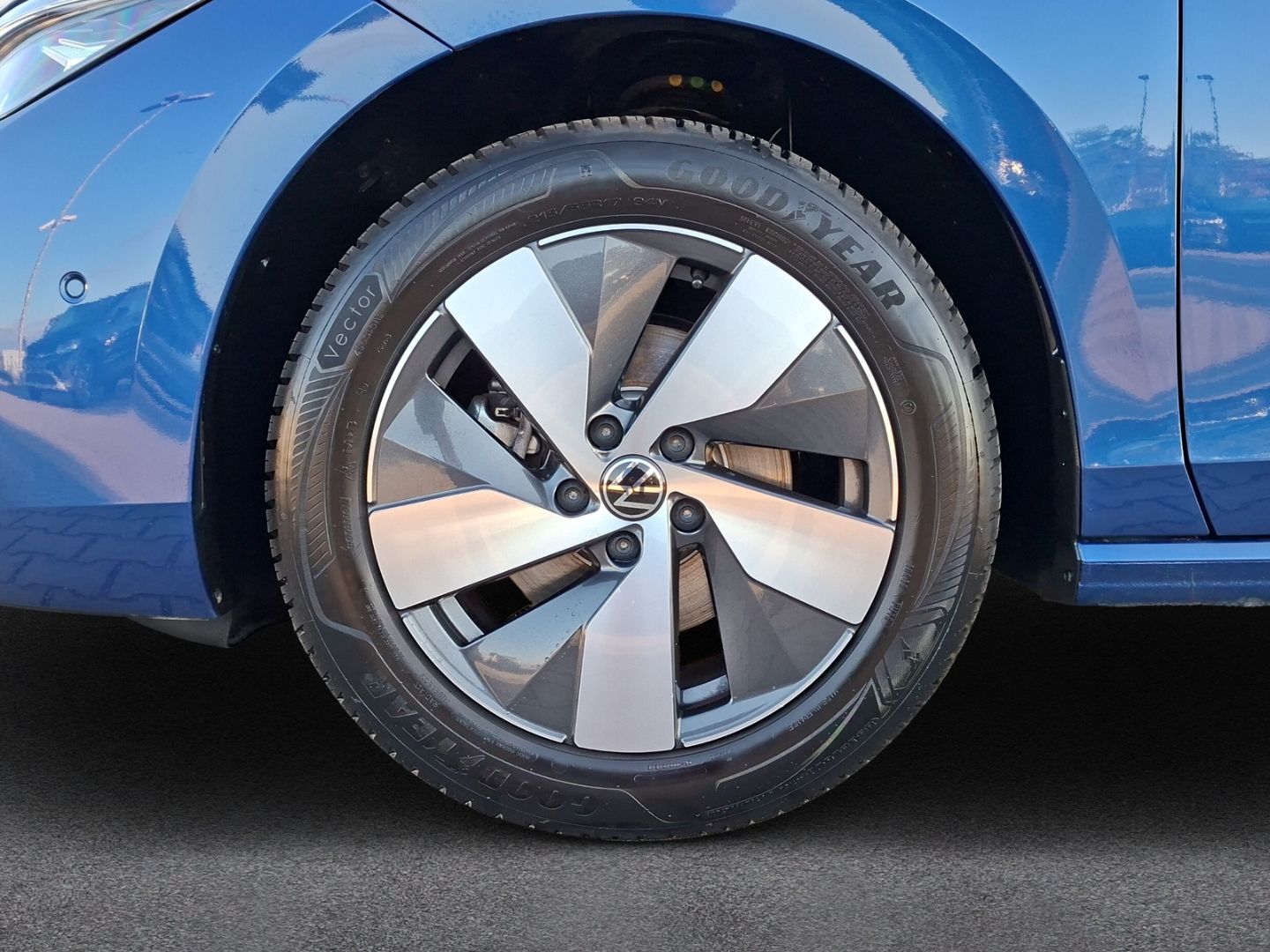 Passat Variant 1.5 eTSI DSG Business *KAMERA*NAV