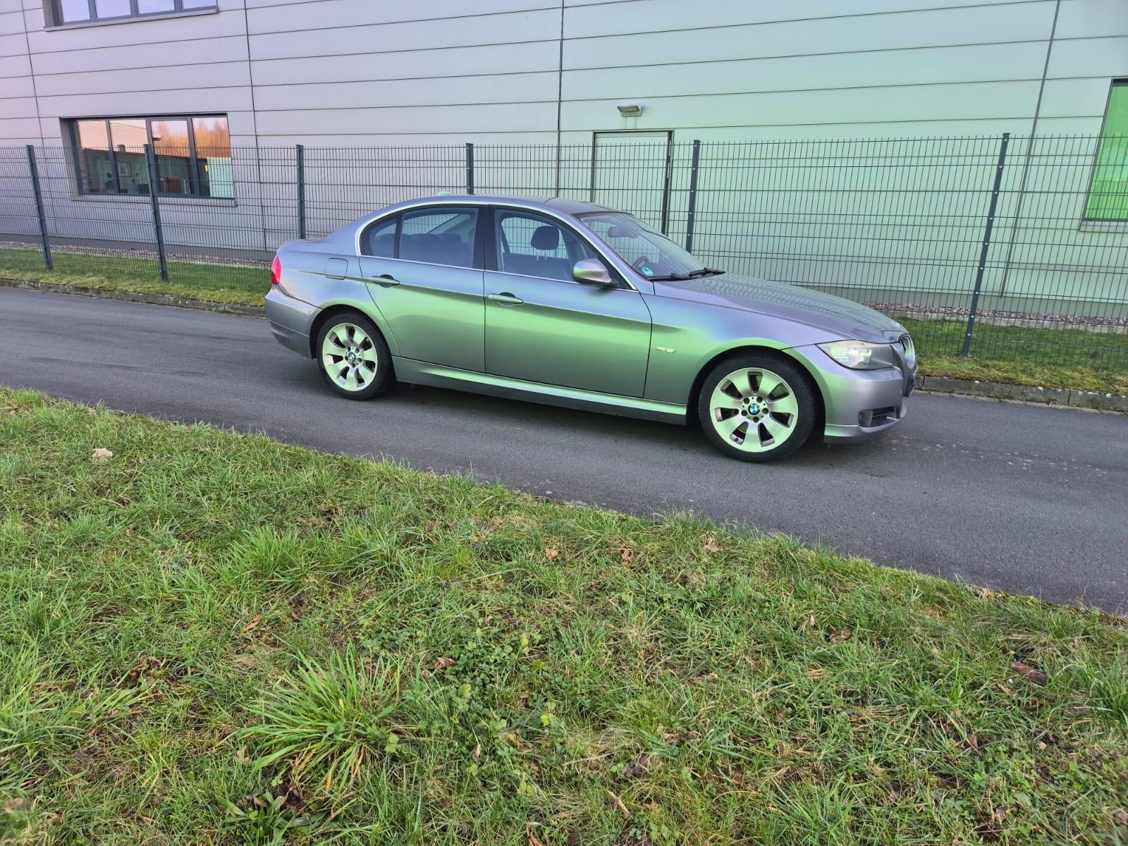 BMW 330 3 Limousine 330i TÜV NEU!