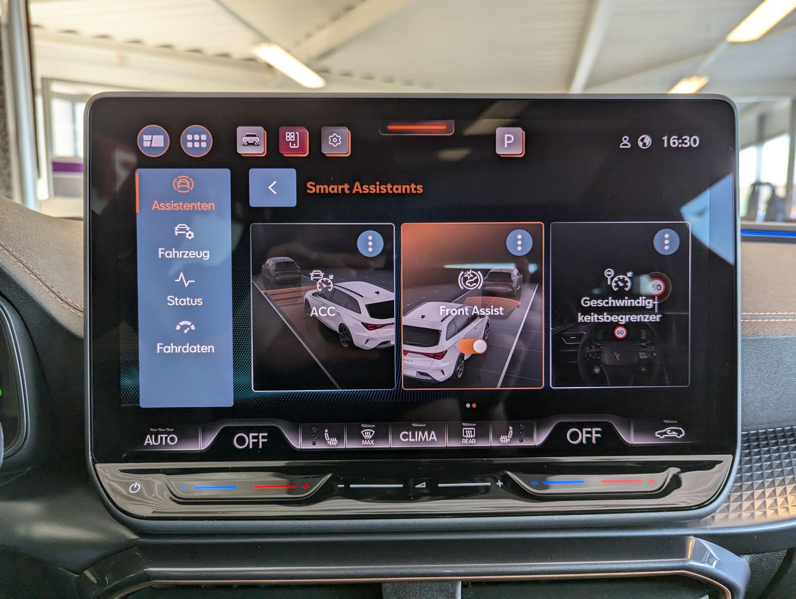 Fahrzeugabbildung CUPRA Leon 2.0 TSI 4D VZ Matrix Pano Sennheiser AHK 19