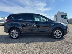Fahrzeugabbildung Ford Kuga Titanium