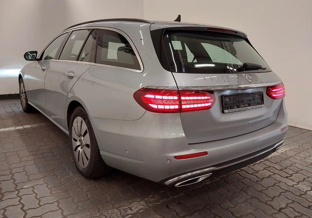 Mercedes-Benz E 220 E T-Modell E 220 d