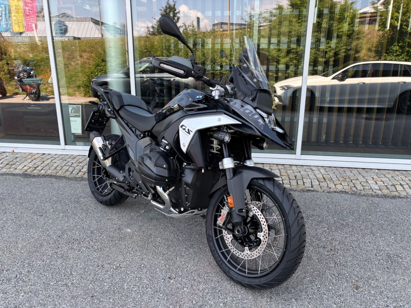 Fahrzeugabbildung BMW R 1300 GS Triple Black 3 Pakete ASA