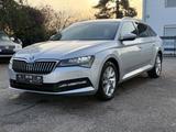 Skoda Superb Combi Ambition 1.5 DSG*Navi*SZ*LED* - gebrauchte Skoda Superb aus dem Jahr 2024