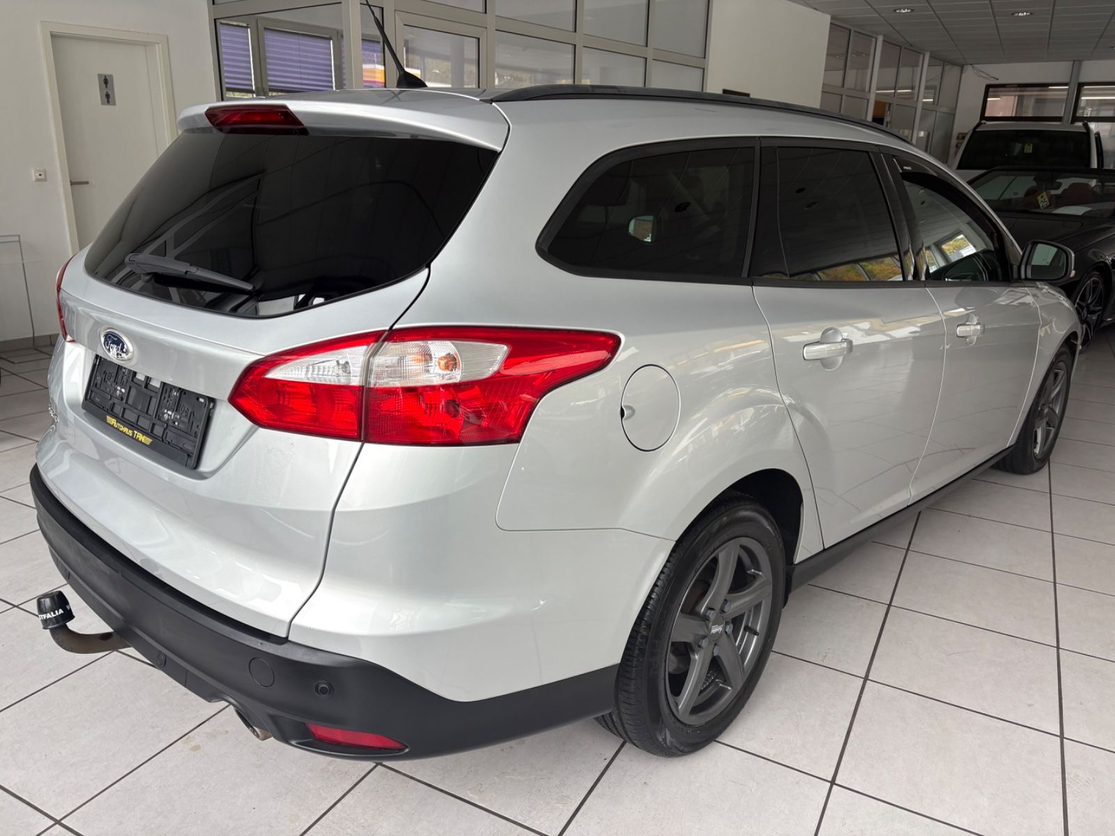 Fahrzeugabbildung Ford Focus Turnier Champions Edition AUTOMATIK