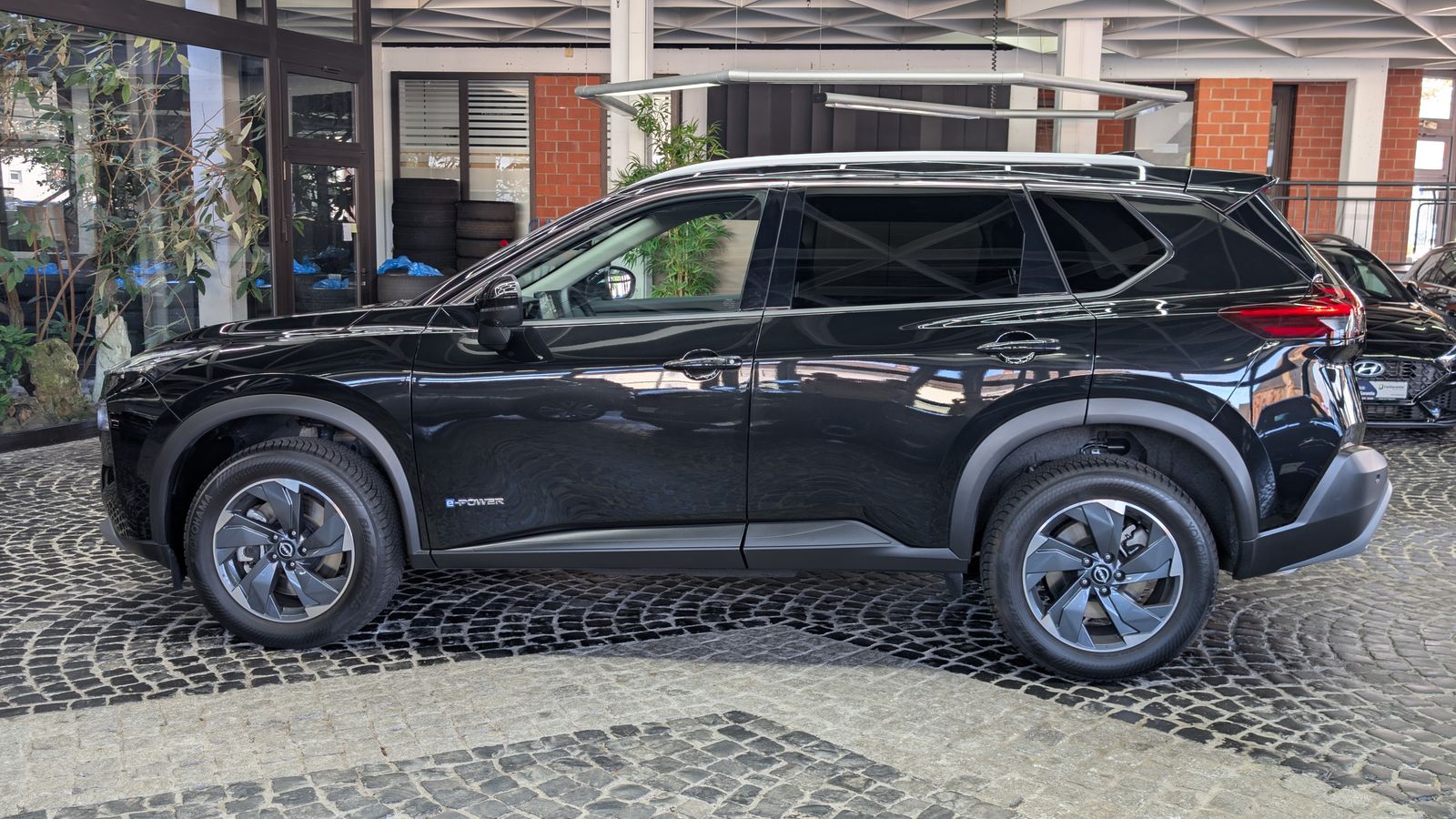 Fahrzeugabbildung Nissan X-Trail 1.5 e-Power N-Connecta ACC 360 NAVI 12"