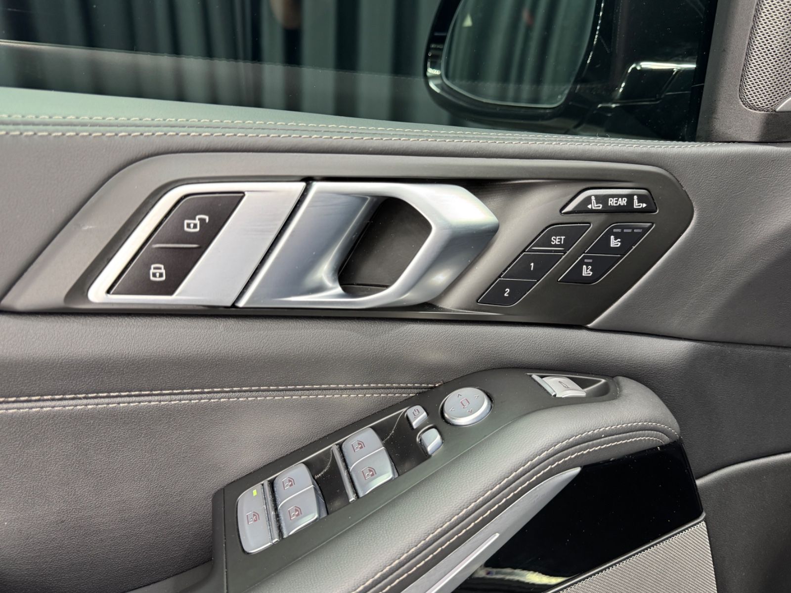 Fahrzeugabbildung BMW X7 xDrive 40 d M SPORT PRO|SKY-LOUNGE|MASSAGE|