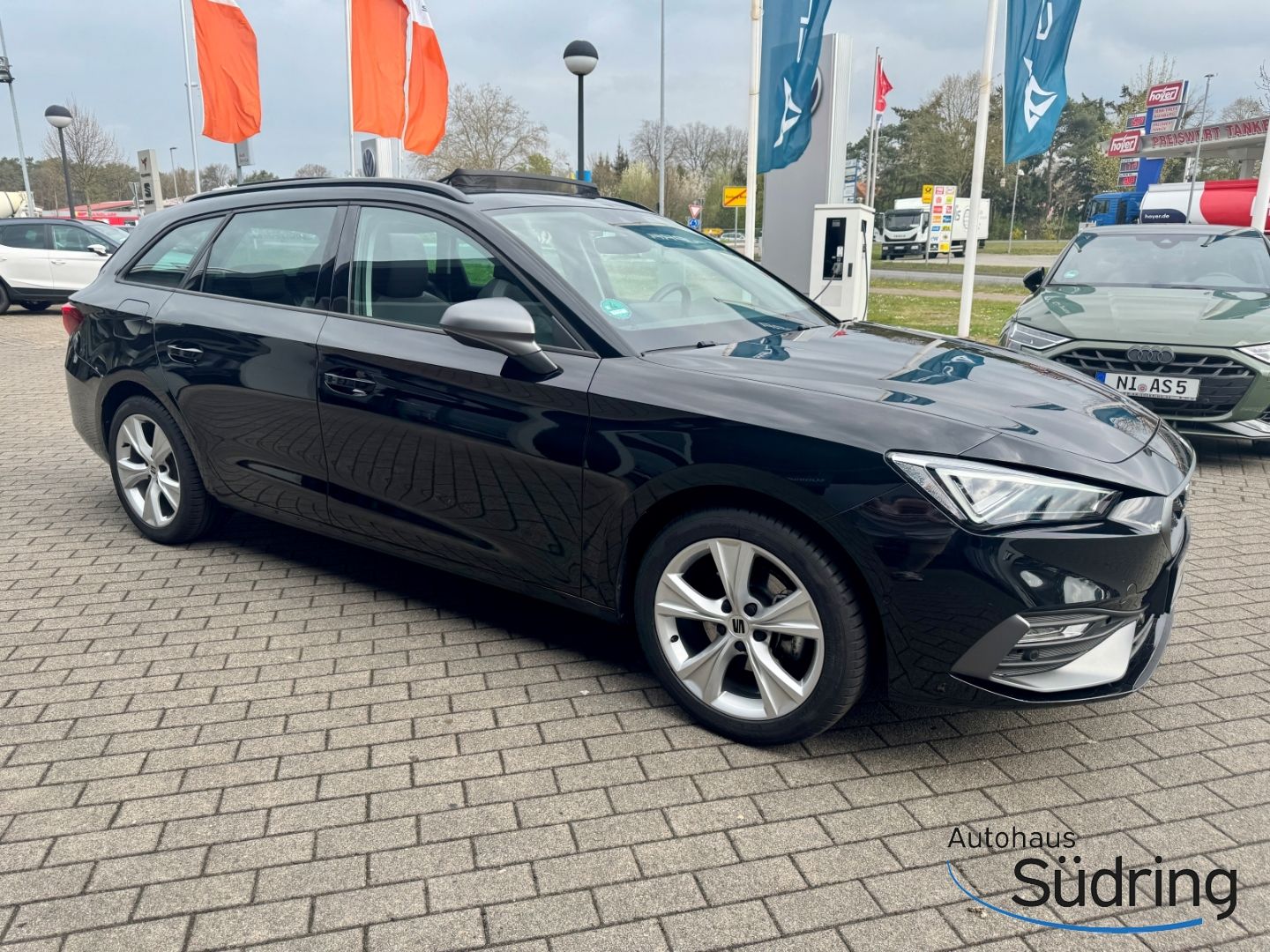 Leon Sportstourer 1,5eTSI FR DSG Rfk. Matrix-LED