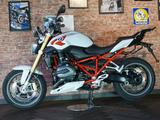 BMW R 1200 R  LC 4 Pakete, Schaltass., Keyless - Angebote