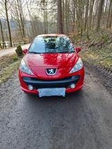 Peugeot 207 Urban Move 95 VTi Urban Move - Peugeot 207 mit Benzin-Antrieb: Limousine, Vti 95