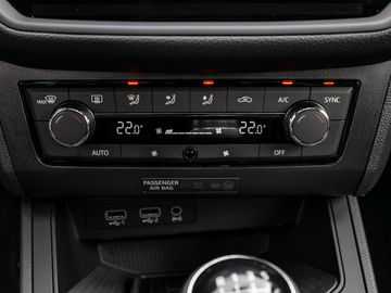Seat Ibiza 1.0 TSI Xcellence Navi Panoramad. Kamera