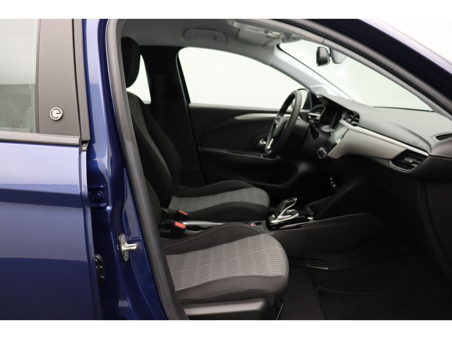 Fahrzeugabbildung Opel Corsa-e F AppleCP, Digitales Cockpit