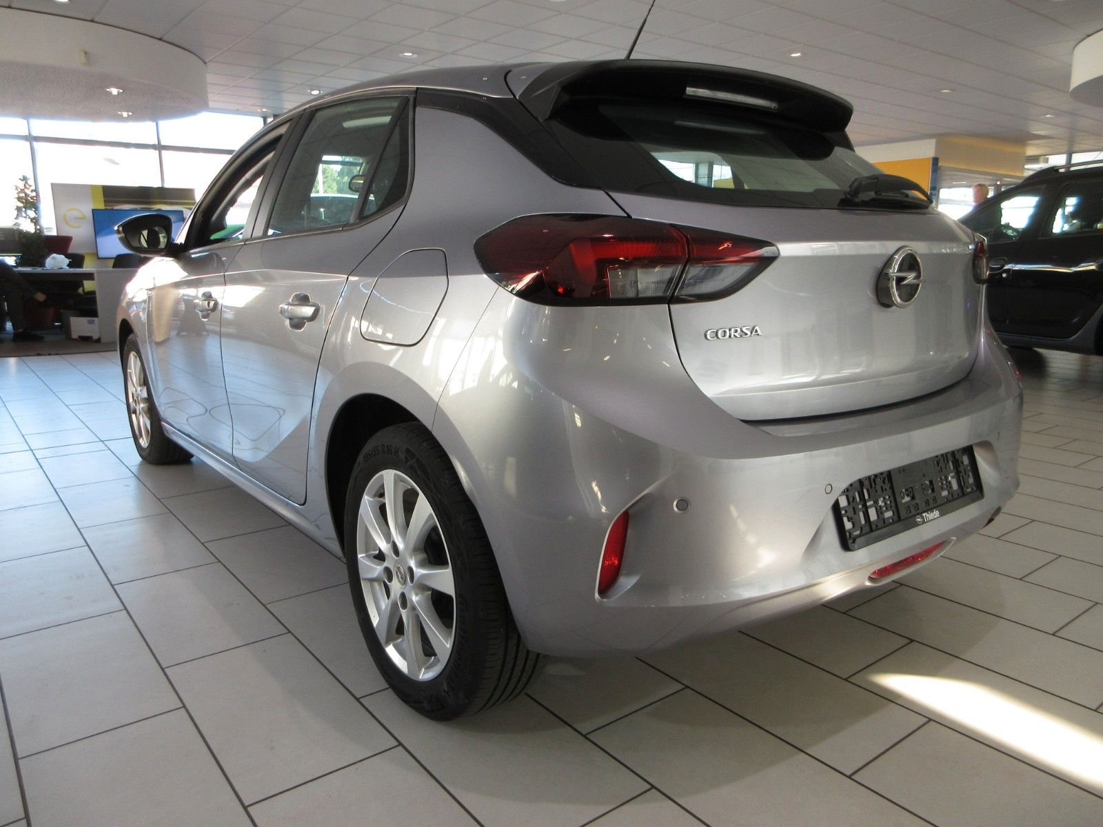 Fahrzeugabbildung Opel Corsa F Edition 1.2 LED/NAVI/PDC/ALU/TEMPOMAT