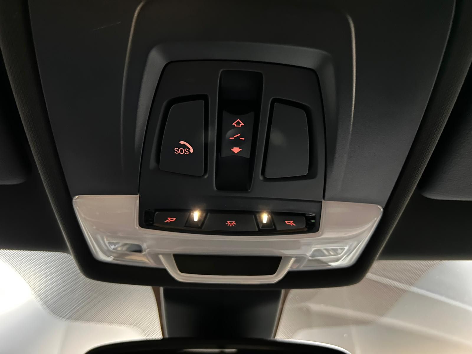 Fahrzeugabbildung BMW X2 20d M Sport M PAKET+SHADOW+PANO+HEAD+KAMER+19