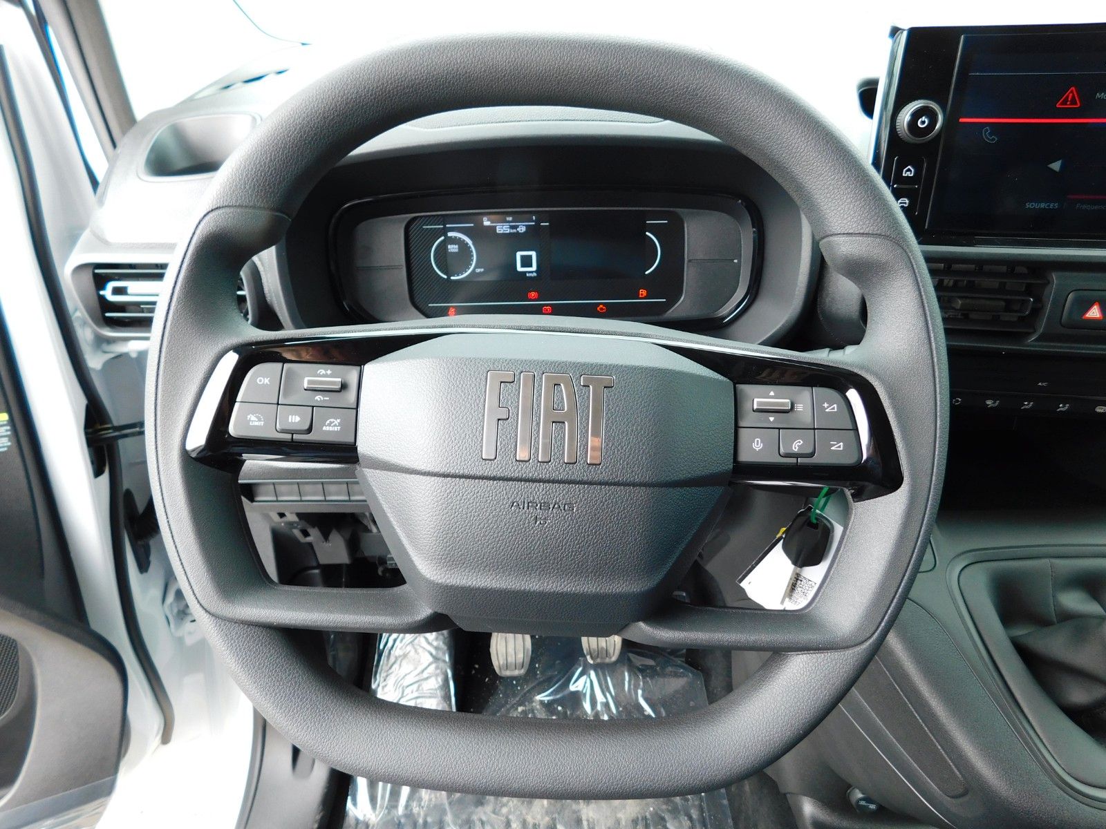 Fahrzeugabbildung Fiat Doblò Kastenwagen XL 1.5 Diesel 75 kW